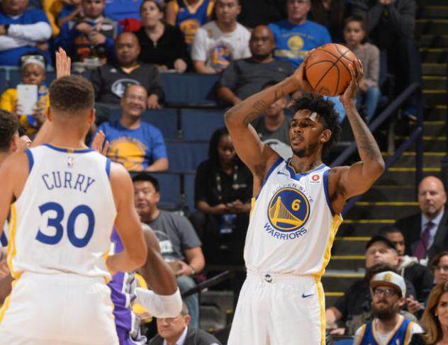 意甲奇妙世界：斯帕莱蒂与孔蒂的角色变换与霍伊伦德的惊艳表现（意甲奇境：斯帕莱蒂与孔蒂的角色切换，霍伊伦德闪耀全场）