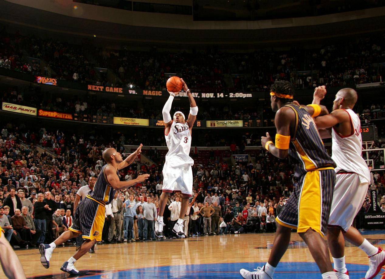 中甲战报：莱昂纳多传射，重庆铜梁龙2-0嘉定汇龙升入中超（中甲赛报：莱昂纳多传射建功，重庆铜梁龙2比0击败嘉定汇龙冲超成功）