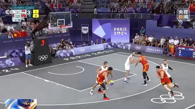 文班亚马大概率出战与雷霆比赛，他已参加多次5v5训练（文班亚马预计出战对阵雷霆，已多次参加5对5对抗训练）