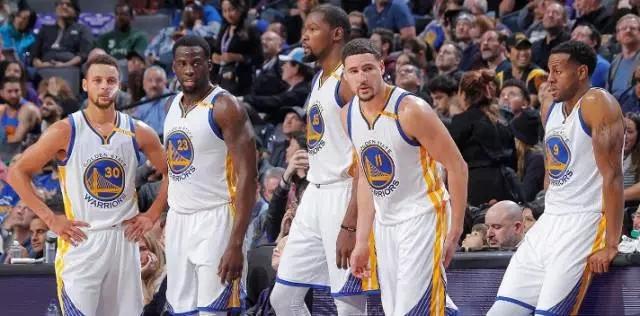 尹鸿博：明天是我生涯最后一场中超，因伤不得不做出退役选择（尹鸿博宣布因伤退役：明日将出战生涯最后一场中超）