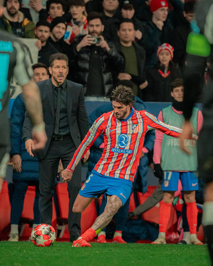 国乒五连胜毫无悬念，孙颖莎短暂挂靴，王曼昱挑大梁