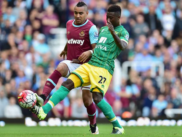 国安球迷跟河南球迷在烧烤店发生冲突，涉事球迷已经被警察带走（烧烤店内国安与河南球迷发生冲突，涉事球迷已被警方带走）